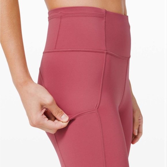 LULULEMON  · FAST & FREE CROP 19" CHERRY TINT LEGGINGS - SIZE 4 - Picture 4 of 5